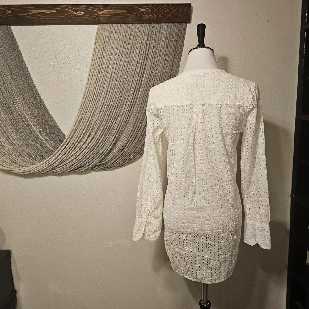 Merona Keyhole Lace Blouse Sz M - Picture 3 of 5